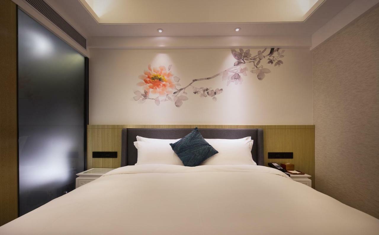 Paco Hotel Guangzhou Jiangtai Road Metro Branch Exterior foto
